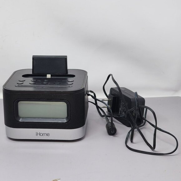 iHome IPL8 iPod/iPhone Docking Clock Radio Speaker System Working - Picture 1 of 10